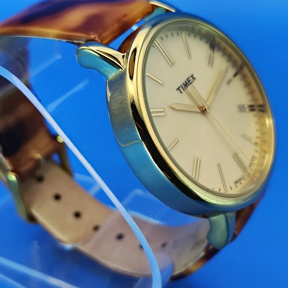 Vintage 2012 Timex Easy Reader Indiglo 38mm Gold Tone Mens‎ Quartz Dress Watch